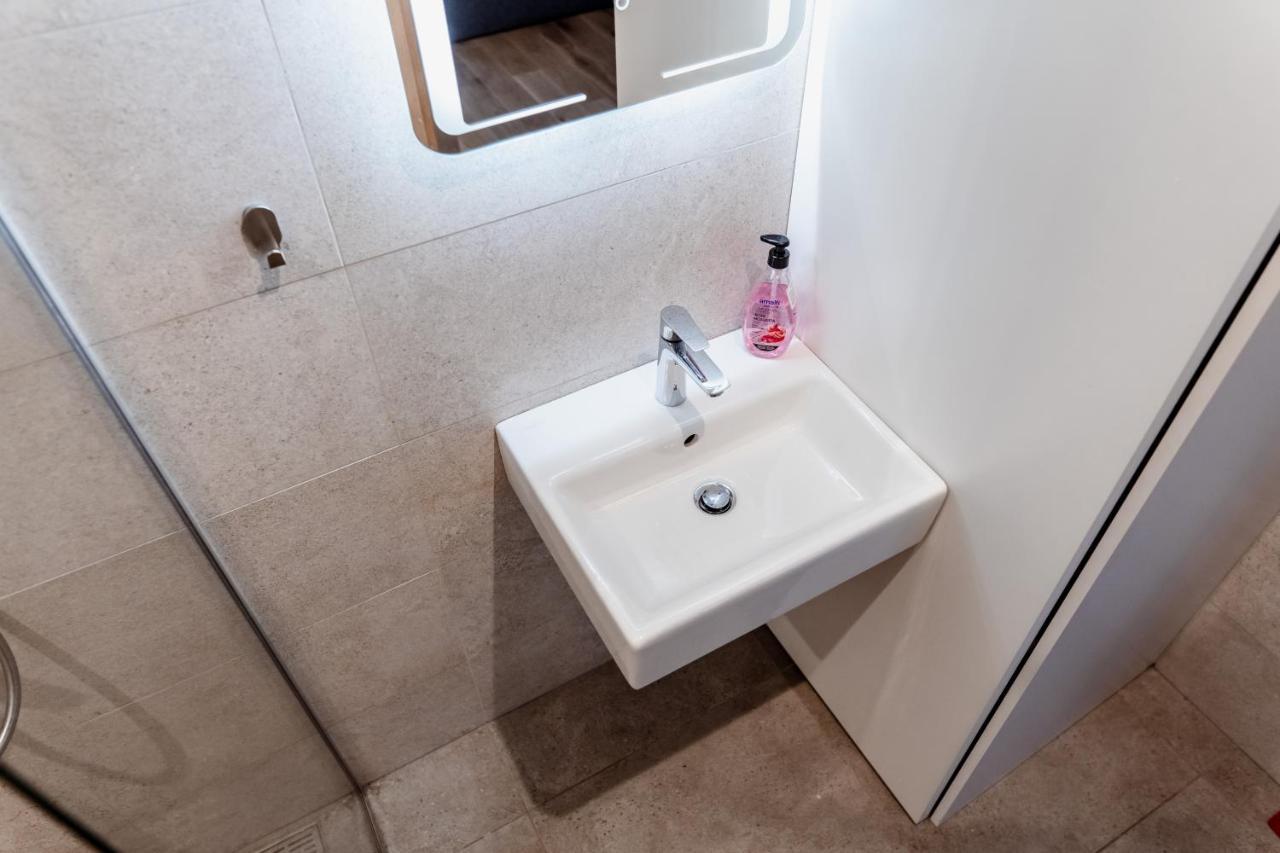 Dream Stay - Modern Apartments In City Centre Tallinn Exteriör bild